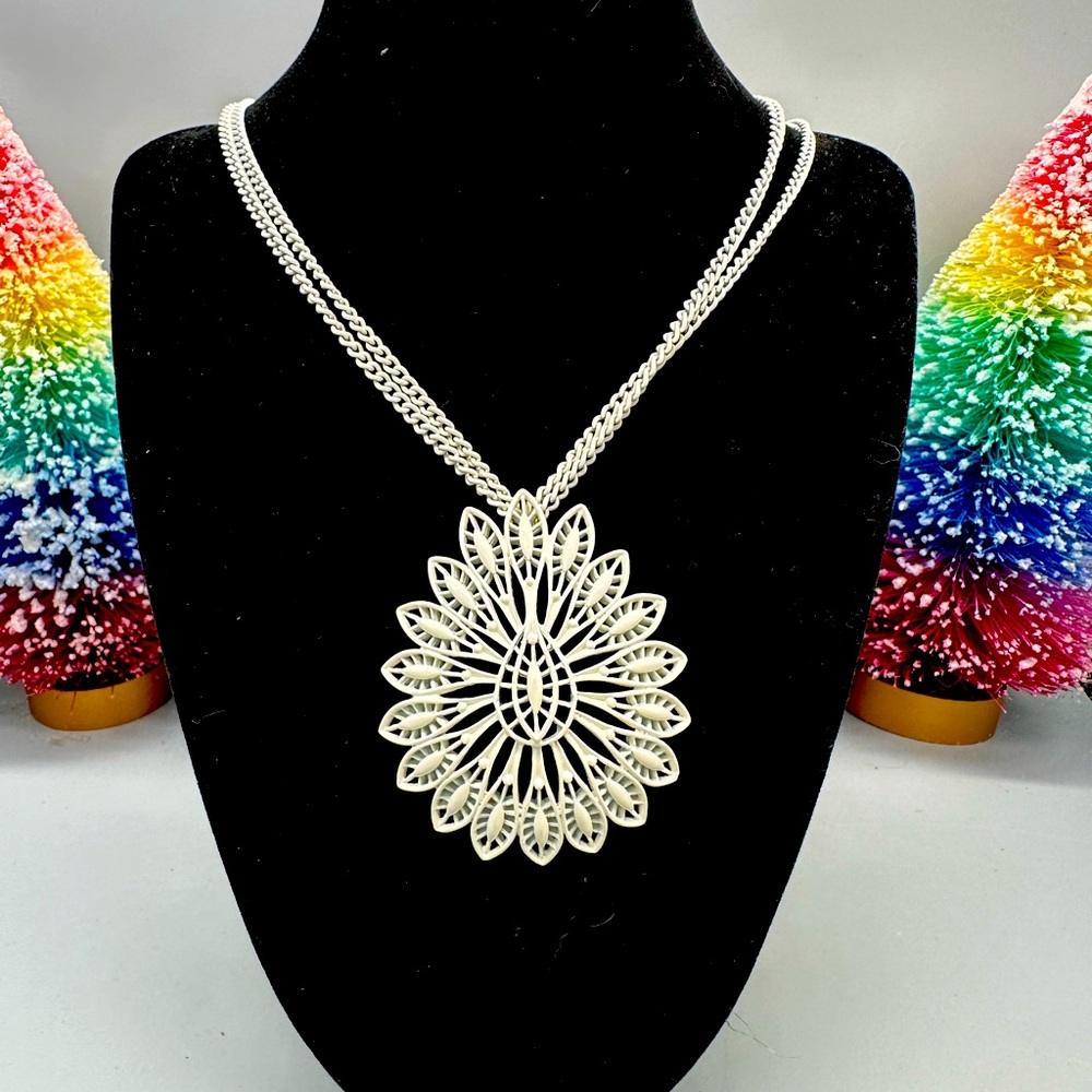 Monet Vintage Pendant Filagree Lace Design Chain Necklace